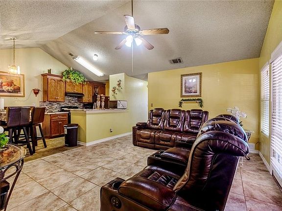 3rd image of 16035 Fitchburg Cir