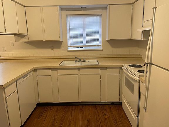 4th image of 2522 N Haven St #1