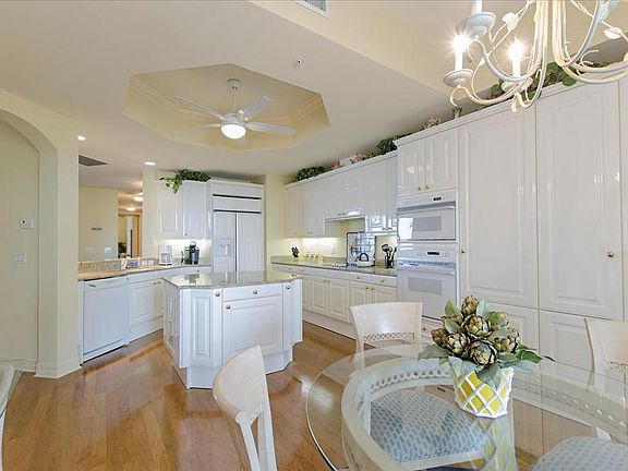 4th image of 960 Cape Marco Dr Unit 906