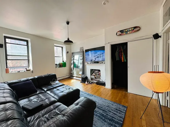 297 Broadway image 1 of 6