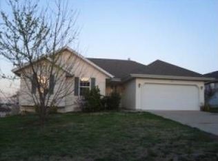 1746 S Eastland St, Springfield, MO 65802