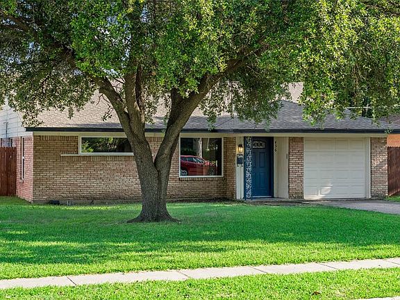 3rd image of 436 Terrace Dr