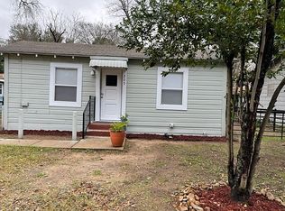 205 N Bowie Ave, Cameron, TX 76520