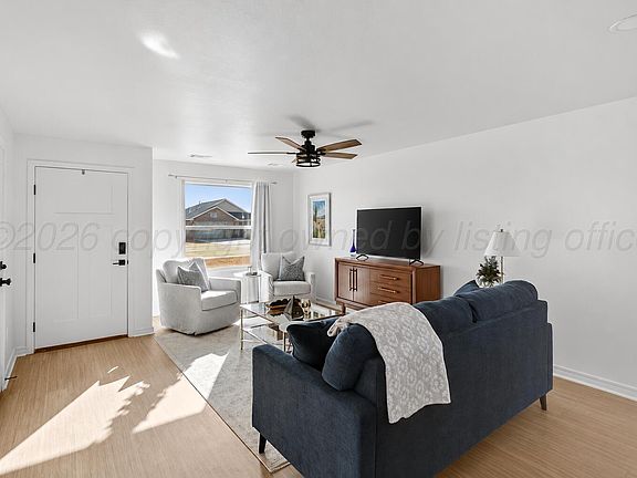 3rd image of 1208 Sioux Pl