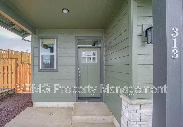313 E Caribou Ct — Photo 2