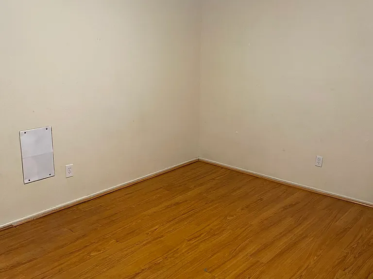 169 N Holliston Ave #18 — Photo 4