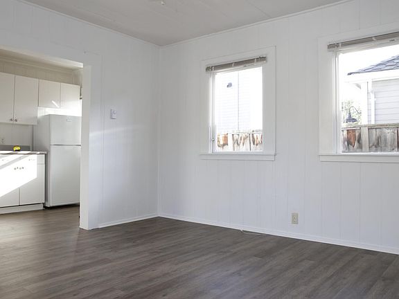 2nd image of 1455 Bellomy St