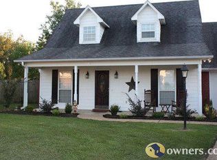 125 Collanwood Cv, Columbus, MS 39702