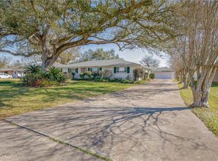 436 Oak St, Norco, LA 70079