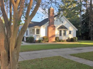 112 W Gale St, Edenton, NC 27932