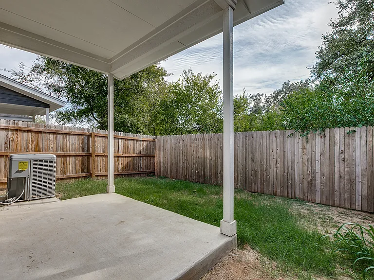 10314 Lynwood Vlg #102 — Photo 23