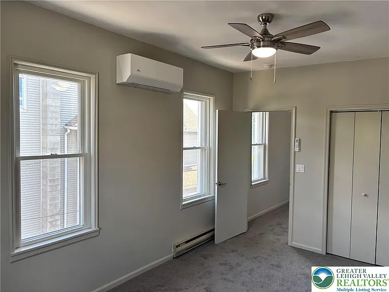 3951 Mountain View Dr — Photo 18