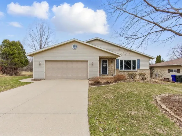 1225 Forestedge Drive, Kaukauna, WI 54130