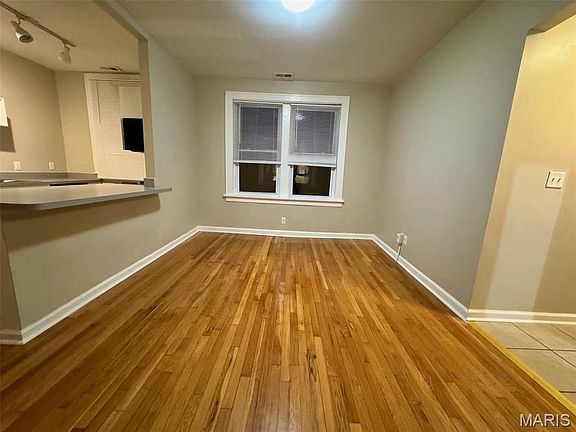 3rd image of 4322 McRee Ave