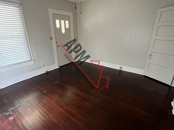 5th image of 206 Hodge St