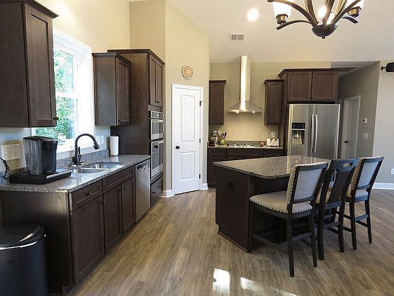 4th image of 109 Harborside Dr