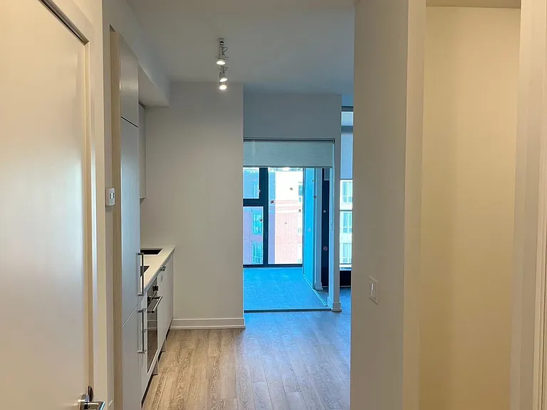 250 Lawrence Ave W #716 — Photo 6