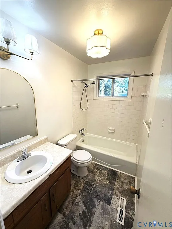 3 bed, 1.5 bath, $1,550 — Photo 4
