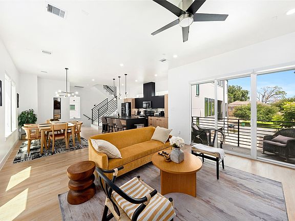 2nd image of 3008 Delano St