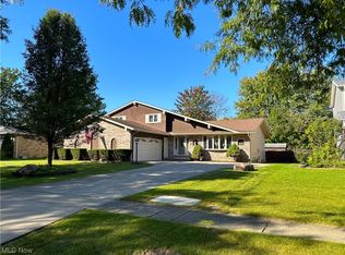 7704 Klein Dr, Middleburg Heights, OH