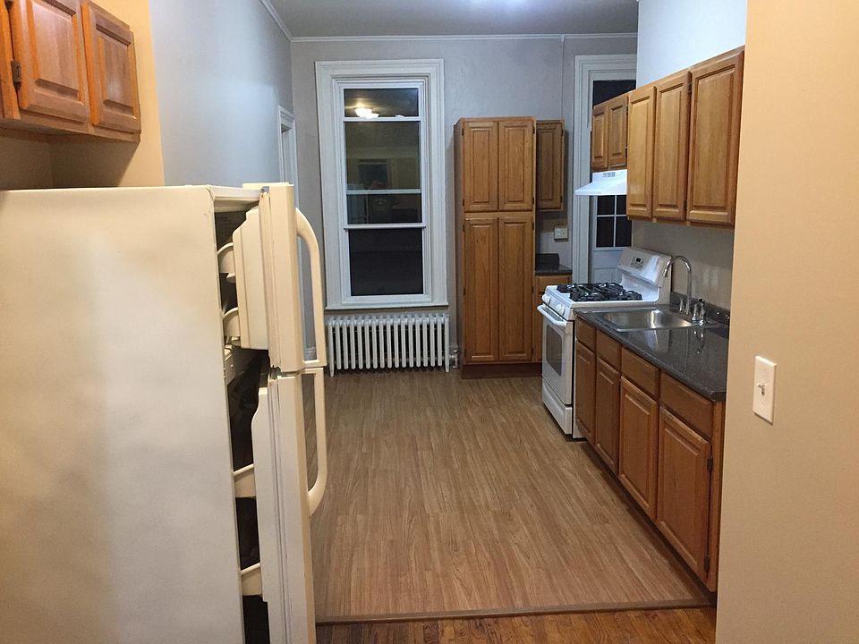 1st image of 21 Dana Ave Floor 2