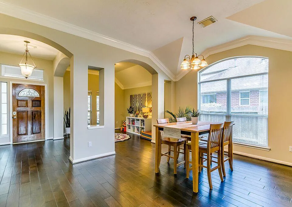14015 Blue Vista Dr