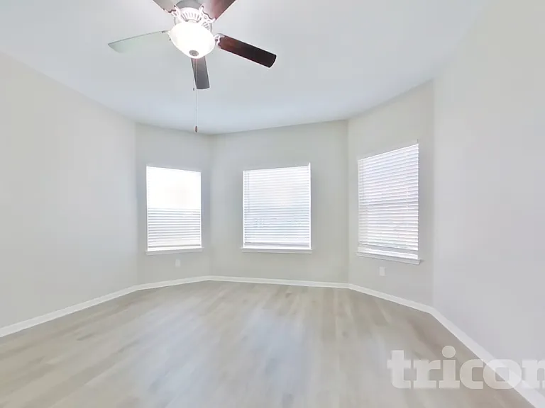 916 American Monarch Dr — Photo 7