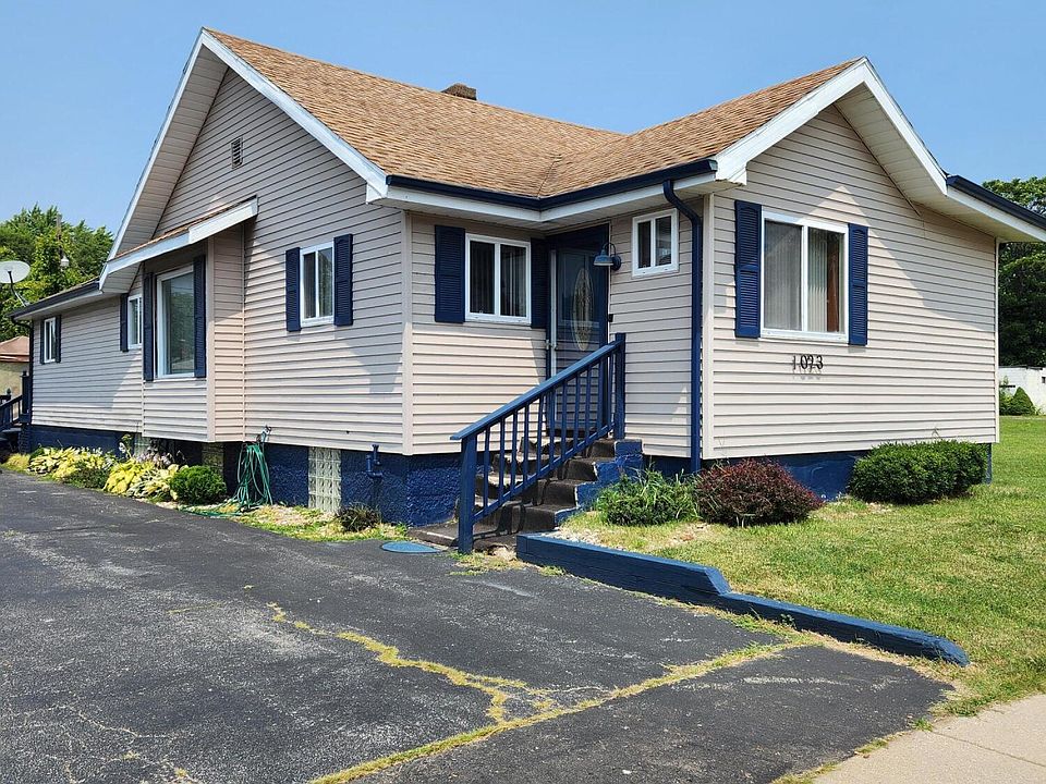 1st image of 1023 E Main St