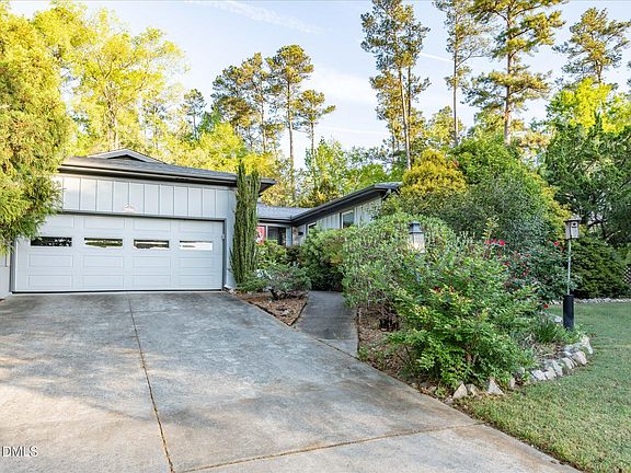 2nd image of 2213 Timberlake Dr