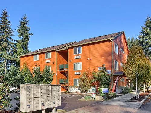 Riva Courtyard Apartments Photo 1