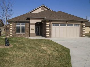 902 Veranda Cir, McPherson, KS 67460