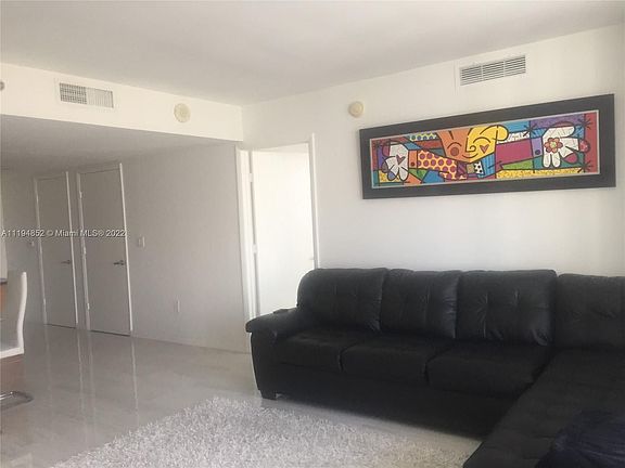 5th image of 50 Biscayne Blvd APT 3101