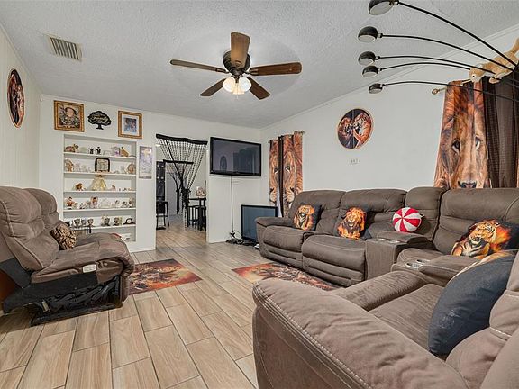 5th image of 1835 47TH STREET S