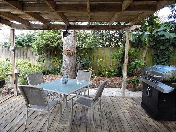 5th image of 3211 River Cove Dr