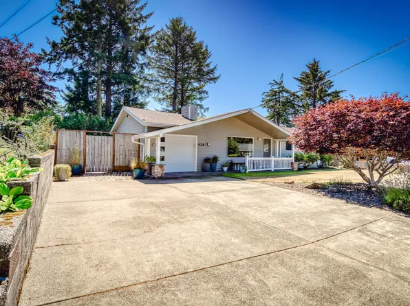 428 NE Chambers Ct, Newport, OR 97365