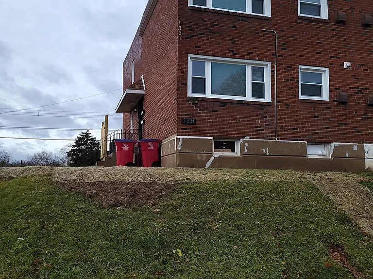 1331 Astor St #2 — Photo 3
