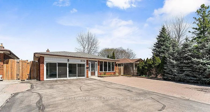 3 bed, $3,400 — Photo 1