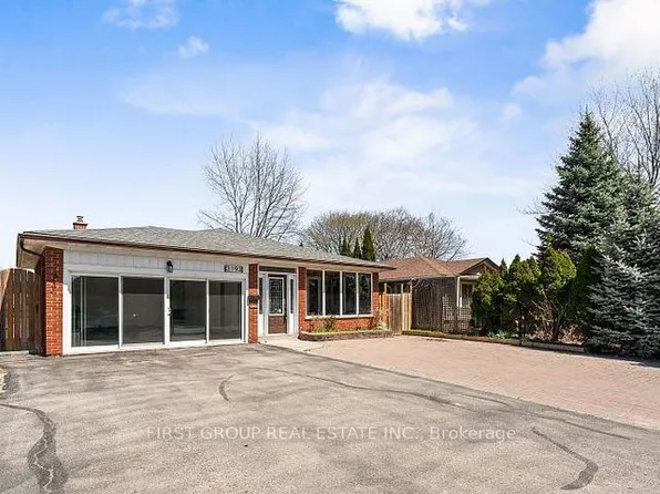 3193 Cawthra Rd, Mississauga, ON L5A 2X4