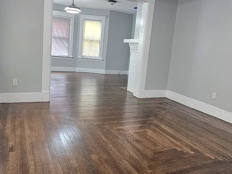 379 Norton St #B — Photo 2