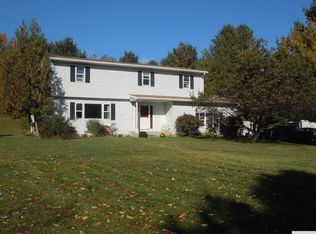 127 N Cross Rd, Chatham, NY 12037