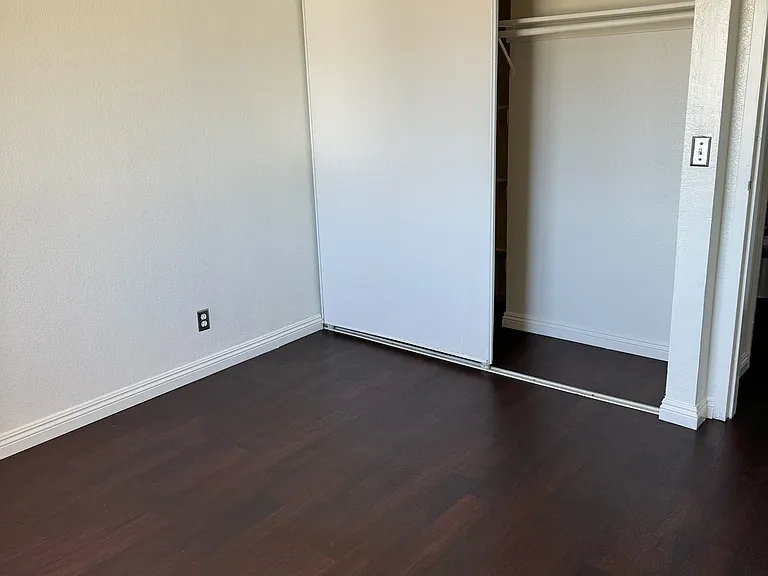 1450 Locust Ave #304 — Photo 7