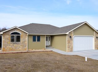 1024 Highland Ridge Dr, Manhattan, KS 66503