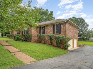 408 Shawnee Dr, Columbia, TN 38401