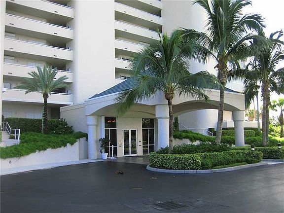 2nd image of 5051 N A1a APT 14-3