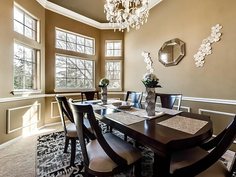 Formal Dining