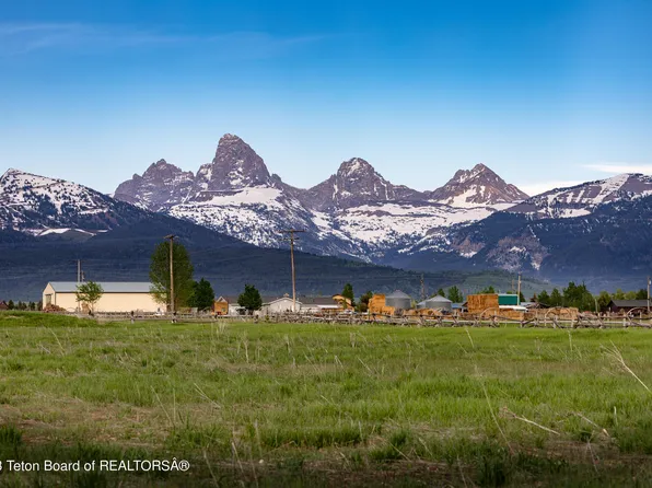 5071 Vista Ln, Tetonia, ID 83452