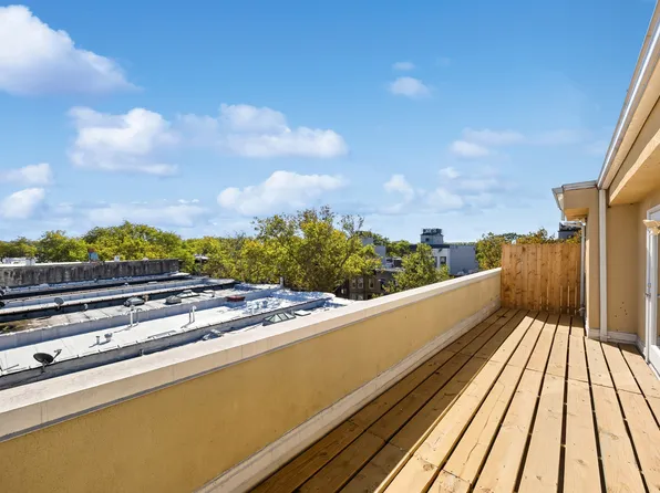 453 Irving Avenue image 10 of 16