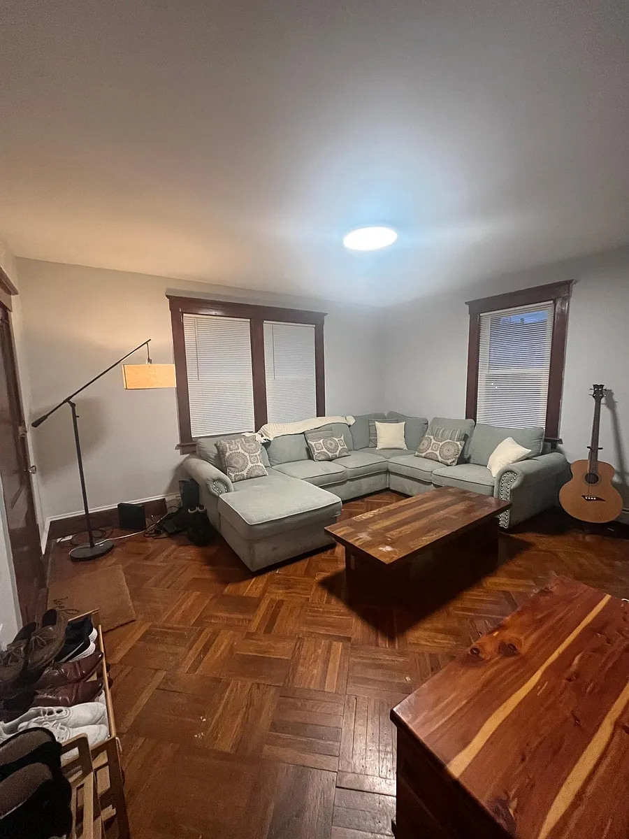 Building Photo - 118 Riverview Ave #1