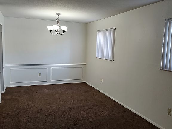 5th image of 4136 Newcastle Dr APT 102