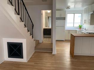 11652 Chenault St APT 5, Los Angeles, CA 90049